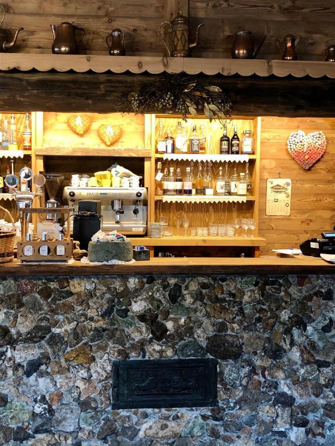 Hotel Flora Alpina Грессоне-Сен-Жан Экстерьер фото